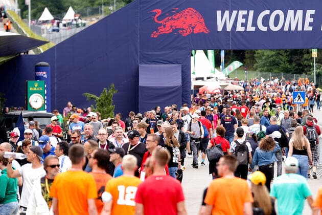 FORMULA 1 - GP of Austria 2021 SPIELBERG,AUSTRIA,02.JUL.21 - MOTORSPORTS, FORMULA 1 - Grand Prix of Austria, Red Bull Ring, free practice. Image shows fans.  GEPAxpictures xChristianxWalgram