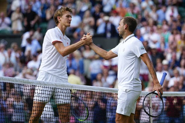 Mandatory Credit: Photo by Shutterstock (12193045hf) Sebastian Korda celebrates victory in his third round match against Dan Evans Wimbledon Tennis Championships, Day 5, The All England Lawn Tennis and Croquet Club, London, UK - 02 Jul 2021 Wimbledon Tennis Championships, Day 5, The All England Lawn Tennis and Croquet Club, London, UK - 02 Jul 2021  Copyright: xShutterstockx 12193045hf