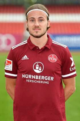 01.07.2021 - 1. FC Nuernberg FCN Club - Saison 2021 2022 - Fototermin Porträttermin - - Einzelbild Einzelfoto Portrait Porträt Kopfbild - Felix Lohkemper (7, 1. FC Nürnberg FCN )