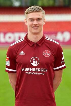 01.07.2021 - 1. FC Nuernberg FCN Club - Saison 2021 2022 - Fototermin Porträttermin - - Einzelbild Einzelfoto Portrait Porträt Kopfbild - Noel Knothe (35, 1. FC Nürnberg FCN )