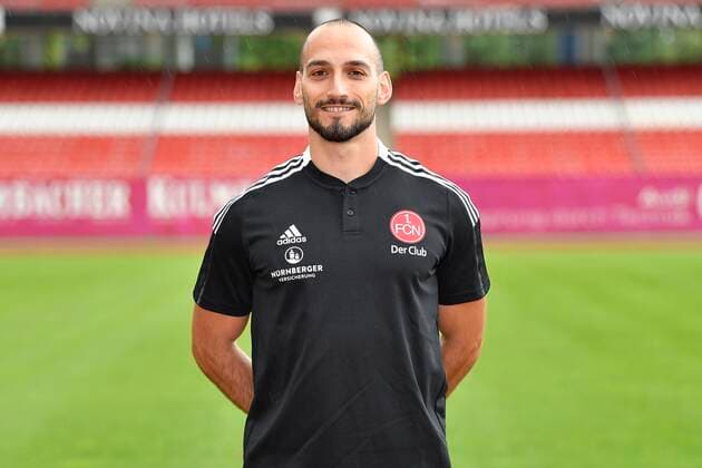 01.07.2021 - 1. FC Nuernberg FCN Club - Saison 2021 2022 - Fototermin Porträttermin - - Einzelbild Einzelfoto Portrait Porträt Kopfbild - Gerald Stürzenhofecker Stuerzenhofecker (Athletik- und Reha-Trainer 1. FC Nürnberg FCN )