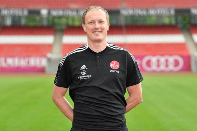 01.07.2021 - 1. FC Nuernberg FCN Club - Saison 2021 2022 - Fototermin Porträttermin - - Einzelbild Einzelfoto Portrait Porträt Kopfbild - Prof. Dr. Werner Krutsch ( Mannschaftsarzt 1. FC Nürnberg FCN )