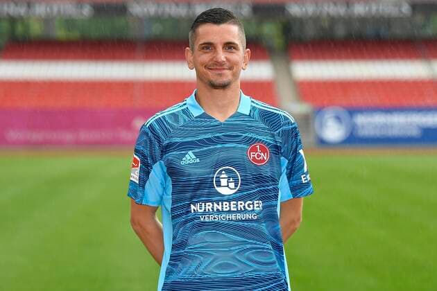 01.07.2021 - 1. FC Nuernberg FCN Club - Saison 2021 2022 - Fototermin Porträttermin - - Einzelbild Einzelfoto Portrait Porträt Kopfbild - Patric Klandt (1, 1. FC Nürnberg FCN )