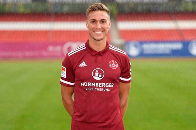 01.07.2021 - 1. FC Nuernberg FCN Club - Saison 2021 2022 - Fototermin Porträttermin - - Einzelbild Einzelfoto Portrait Porträt Kopfbild - Kilian Fischer (2, 1. FC Nürnberg FCN )
