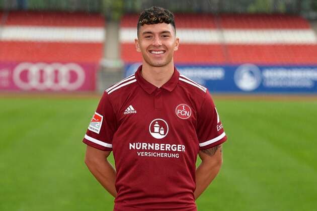 01.07.2021 - 1. FC Nuernberg FCN Club - Saison 2021 2022 - Fototermin Porträttermin - - Einzelbild Einzelfoto Portrait Porträt Kopfbild - Taylan Duman (8, 1. FC Nürnberg FCN )