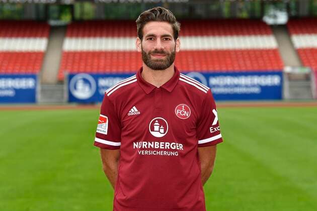 01.07.2021 - 1. FC Nuernberg FCN Club - Saison 2021 2022 - Fototermin Porträttermin - - Einzelbild Einzelfoto Portrait Porträt Kopfbild - Enrico Valentini (22, 1. FC Nürnberg FCN )