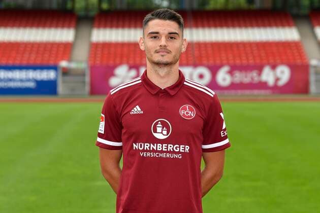 01.07.2021 - 1. FC Nuernberg FCN Club - Saison 2021 2022 - Fototermin Porträttermin - - Einzelbild Einzelfoto Portrait Porträt Kopfbild - Mario Suver (33, 1. FC Nürnberg FCN )