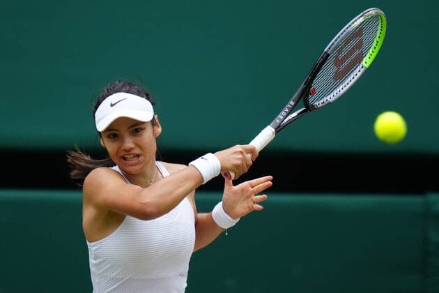 Mandatory Credit: Photo by Dave Shopland Shutterstock (12194409ck) Emma Raducanu during her third round match Wimbledon Tennis Championships, Day 6, The All England Lawn Tennis and Croquet Club, London, UK - 03 Jul 2021 Wimbledon Tennis Championships, Day 6, The All England Lawn Tennis and Croquet Club, London, UK - 03 Jul 2021  Copyright: xDavexShopland Shutterstockx 12194409ck