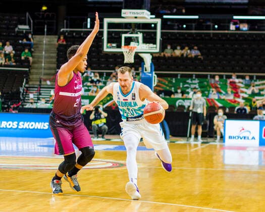 KOWNO, ZALGIRIO ARENA 03.07.2021 KWALIFIKACJE OLIMPIJSKIE TOKYO 2020 FIBA OLYMPIC QUALIFYING TOURNAMENT 2020 POLFINAL SEMIFINAL SLOWENIA - WENEZUELA SLOVENIA - VENEZUELA NZ YOHANNER SIFONTES (20), ZORAN DRAGIC (30) Pawel Pietranik NEWSPIX.pl --- Newspix.pl  PIETRANIK030721_012
