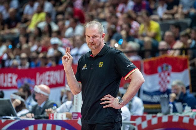 Basketball Split 03.07.2021 Olympia-Qualifikation FIBA Olympic Qualifying Tournament 2020 Halbfinale Deutschland (GER) - Kroatien (CRO) Henrik Rödl (Deutschland, Bundestrainer) Rodl Roedl Jubel
