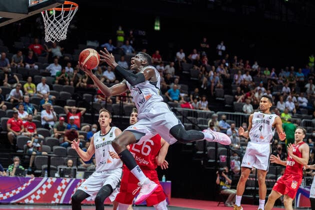Sport Bilder des Tages Basketball Split 03.07.2021 Olympia-Qualifikation FIBA Olympic Qualifying Tournament 2020 Halbfinale Deutschland (GER) - Kroatien (CRO) Isaac Bonga (Deutschland, No.00) Luka Babic (Kroatien, No.26)