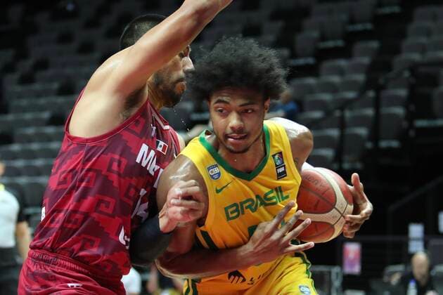 (210704) -- SPLIT, July 4, 2021 -- Bruno Caboclo (R) of Brazil competes during the 2020 FIBA Olympic Qualifying Tournament semi-final match between Brazil and Mexico in Split, Croatia, July 3, 2021. ( Pixsell via Xinhua) (SP) CROATIA-SPLIT-FIBA OQT-SEMI-FINALS-BRAZIL VS MEXICO IvoxCagalj 