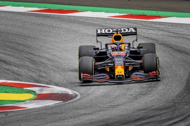 SPIELBERG - Max Verstappen of Red Bull Racing in action during the Formula 1 Grand Prix of Austria. The Grand Prix took place at the Red Bull Ring race track in the state of Styria. REMKO DE WAAL W xVIxANPxSportx xxANPxIVx