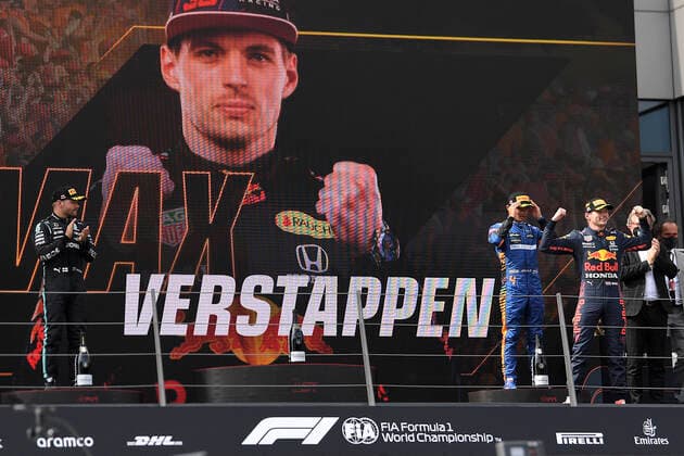 VERSTAPPEN Max F1 Team Red Bull Racing Sieger Formel eins auf dem Austriaring Rennen zwei bei der Siegerehrung F1 Saison 2021 GP von Oesterreich am 04.Juli 2021 in Spielberg