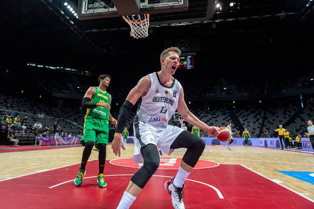 Basketball Split 04.07.2021 Olympia-Qualifikation FIBA Olympic Qualifying Tournament 2020 Finale Deutschland (GER) - Brasilien (BRA) Moritz Wagner (Deutschland, No.13) Jubel Lucas Dias (Brasilien, No.18)