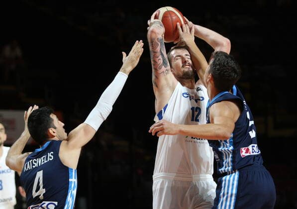 July 4, 2021, Victoria, BC, Canada: Czech Republic s Ondrej Balvin is blocked by players from Greece during the first half of FIBA Men s Olympic Qualifying final basketball action at Memorial Arena in Victoria, B.C., on Sunday, July 4, 2021. Ondrej Balvin  - ZUMAc35_ 20210704_zaf_c35_028 Copyright: xChadxHipolitox