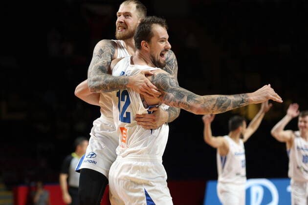 July 4, 2021, Victoria, BC, Canada: Czech Republic s Patrik Auda, left, and Ondrej Balvin celebrate a basket against Greece during the second half of FIBA Men s Olympic Qualifying final basketball action at Memorial Arena in Victoria, B.C., on Sunday, July 4, 2021. Patrik Auda,Ondrej Balvin - ZUMAc35_ 20210704_zaf_c35_042 Copyright: xChadxHipolitox
