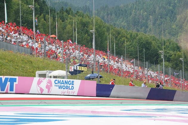 Formula 1 BWT Grosser Preis von Österreich 2021 04.07.2021, Red Bull Ring , Spielberg, Formula 1 BWT Grosser Preis von Österreich 2021 , im Bild Volle Ränge in Spielberg.