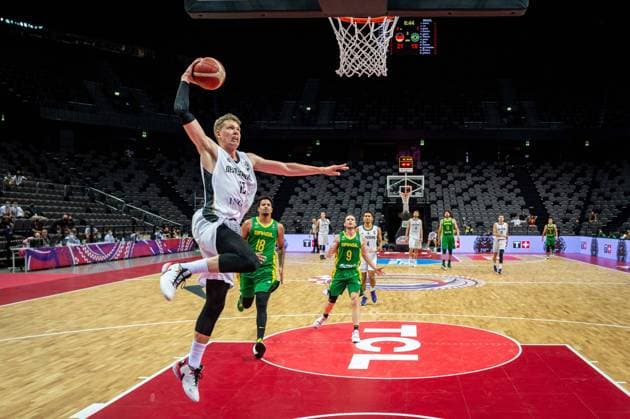Basketball Split 04.07.2021 Olympia-Qualifikation FIBA Olympic Qualifying Tournament 2020 Finale Deutschland (GER) - Brasilien (BRA) Moritz Wagner (Deutschland, No.13) Lucas Dias (Brasilien, No.18) Marcelinho Huertas (Brasilien, No.09)