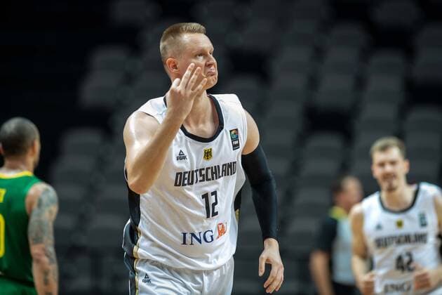 Basketball Split 04.07.2021 Olympia-Qualifikation FIBA Olympic Qualifying Tournament 2020 Finale Deutschland (GER) - Brasilien (BRA) Robin Benzing (Deutschland, No.12) Jubel Deutschland