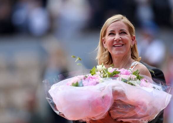 Mandatory Credit: Photo by Dave Shopland BPI Shutterstock (10298843by) Chris Evert is presented a bouquet of flowers, celebrating her career, during the presentation ceremony following the Women s Singles Final French Open Tennis Championships, Day 14, Roland Garros, Paris, France - 08 June 2019 French Open Tennis Championships, Day 14, Roland Garros, Paris, France - 08 June 2019  Copyright: xDavexShopland BPI Shutterstockx 10298843by