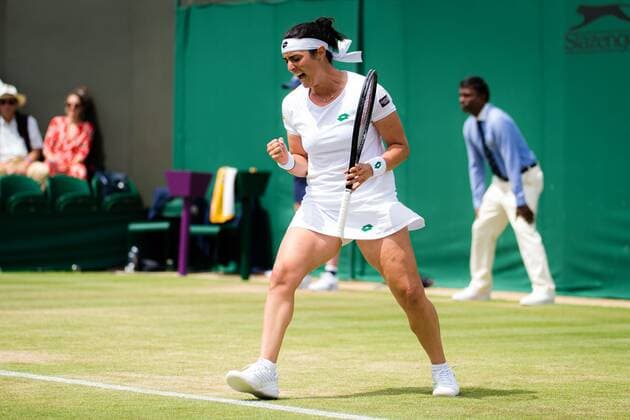 Mandatory Credit: Photo by Rob Prange Shutterstock (12196121dr) Ons Jabeur of Tunisia in action during the fourth round at the 2021 Wimbledon Championships Grand Slam tennis tournament Wimbledon Tennis Championships, Day 7, The All England Lawn Tennis and Croquet Club, London, UK - 05 Jul 2021 Wimbledon Tennis Championships, Day 7, The All England Lawn Tennis and Croquet Club, London, UK - 05 Jul 2021  Copyright: xRobxPrange Shutterstockx 12196121dr