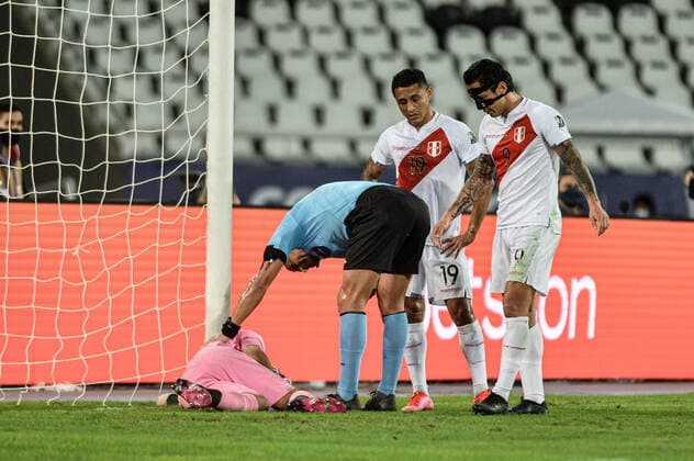 Brasil x Peru Semifinal Copa América RIO DE JANEIRO, RJ - 05.07.2021: BRASIL X PERU SEMIFINAL COPA AMÉRICA - Gallese during Brazil x Peru, a match valid for the 2021 Copa America semifinals, held at the Nilton Santos Stadium, located in the city of Rio de Janeiro, RJ, this Monday (5th). (Photo: Nayra Halm Fotoarena) x2089592x  NayraxHalm
