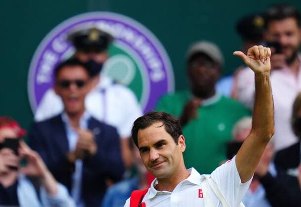 Mandatory Credit: Photo by Javier Garcia Shutterstock (12199110fv) Roger Federer waves to the crowd after defeat in his quarter-final match Wimbledon Tennis Championships, Day 9, The All England Lawn Tennis and Croquet Club, London, UK - 07 Jul 2021 Wimbledon Tennis Championships, Day 9, The All England Lawn Tennis and Croquet Club, London, UK - 07 Jul 2021  Copyright: xJavierxGarcia Shutterstockx 12199110fv