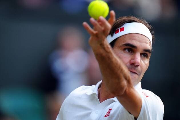 Sport Bilder des Tages Mandatory Credit: Photo by Javier Garcia Shutterstock (12199110gk) Roger Federer during his quarter-final match Wimbledon Tennis Championships, Day 9, The All England Lawn Tennis and Croquet Club, London, UK - 07 Jul 2021 Wimbledon Tennis Championships, Day 9, The All England Lawn Tennis and Croquet Club, London, UK - 07 Jul 2021  Copyright: xJavierxGarcia Shutterstockx 12199110gk