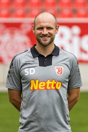 Medientag; SSV Jahn Regensburg 2021 2022 Sebastian Dreier; SSV Jahn Regensburg; 2.BL, Portraittermin 2021 2022
