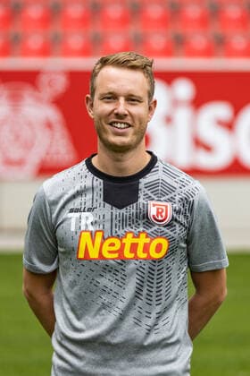 Medientag; SSV Jahn Regensburg 2021 2022 Tobias Rutzinger; SSV Jahn Regensburg; 2.BL, Portraittermin 2021 2022
