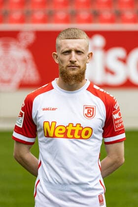 Medientag; SSV Jahn Regensburg 2021 2022 Jan-Niklas Beste; SSV Jahn Regensburg; 2.BL, Portraittermin 2021 2022