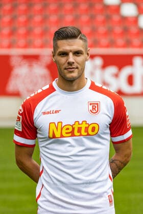 Medientag; SSV Jahn Regensburg 2021 2022 Erik Wekeser; SSV Jahn Regensburg; 2.BL, Portraittermin 2021 2022