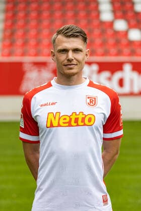 Medientag; SSV Jahn Regensburg 2021 2022 Steve Breitkreuz; SSV Jahn Regensburg; 2.BL, Portraittermin 2021 2022