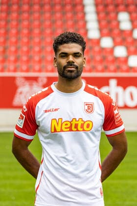 Medientag; SSV Jahn Regensburg 2021 2022 Andre Becker; SSV Jahn Regensburg; 2.BL, Portraittermin 2021 2022