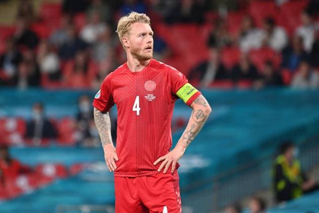 Simon KJAER (DEN), Aktion,Einzelbild,angeschnittenes Einzelmotiv,Halbfigur,halbe Figur. Halbfinale, Spiel M50, England (ENG) - Daenemark (DEN) 2-1 n.V am 07.07.2021 in London Wembley Stadion. Fussball EM 2020 vom 11.06.2021-11.07.2021.