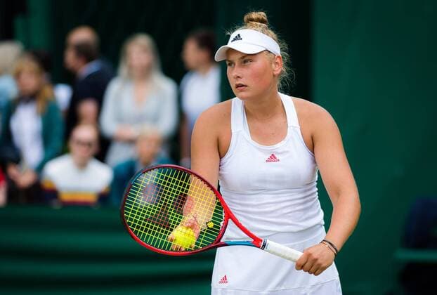 Mandatory Credit: Photo by Rob Prange Shutterstock (12200588n) Nastasja Schunk of Germany in action during the Juniors competition at the 2021 Wimbledon Championships Grand Slam tennis tournament Wimbledon Tennis Championships, Day 10, The All England Lawn Tennis and Croquet Club, London, UK - 08 Jul 2021 Wimbledon Tennis Championships, Day 10, The All England Lawn Tennis and Croquet Club, London, UK - 08 Jul 2021  Copyright: xRobxPrange Shutterstockx 12200588n