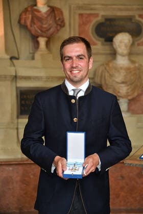 Philipp Lahm Verleihung des Bayerischen Verdienstorden 2021 Ehrung, Auszeichnung Antiquarium Residenz München 08. Juli 2021