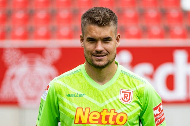 Medientag; SSV Jahn Regensburg 2021 2022 Alexander Meyer; SSV Jahn Regensburg; 2.BL, Portraittermin 2021 2022