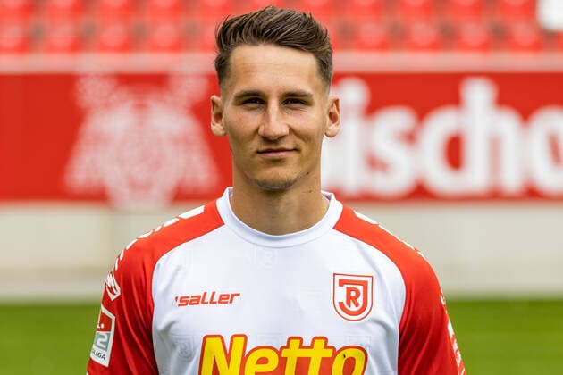 Medientag; SSV Jahn Regensburg 2021 2022 Konrad Faber; SSV Jahn Regensburg; 2.BL, Portraittermin 2021 2022
