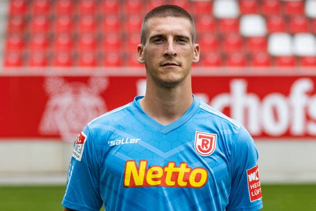 Medientag; SSV Jahn Regensburg 2021 2022 Kevin Kunz; SSV Jahn Regensburg; 2.BL, Portraittermin 2021 2022