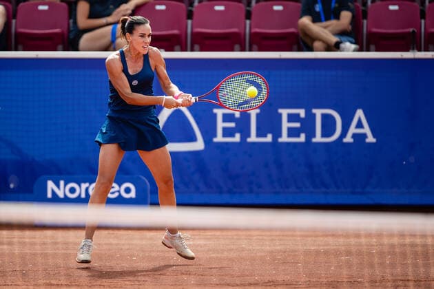 210709 Nuria Parrizas Diaz, Spanien, i semifinal i singel under dag 5 av Nordea Open den 9 juli 2021 i Bastad. Copyright: MATHILDAxAHLBERG BB210709BB038