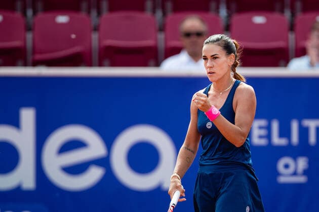 210709 Nuria Parrizas Diaz, Spanien, jublar i semifinal i singel under dag 5 av Nordea Open den 9 juli 2021 i Bastad. Copyright: MATHILDAxAHLBERG BB210709BB049