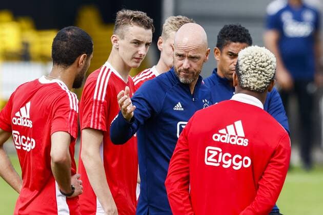 OLDENZAAL - Ajax coach Erik ten Hag during a training session of Ajax on July 9, 2021 at Sportpark Vondersweijde in Oldenzaal, the Netherlands. Ajax is preparing for the new football season in De Lutte. ANP VINCENT JANNINK Dutch Eredivisie 2021 2022 xVIxANPxSportx xxANPxIVx