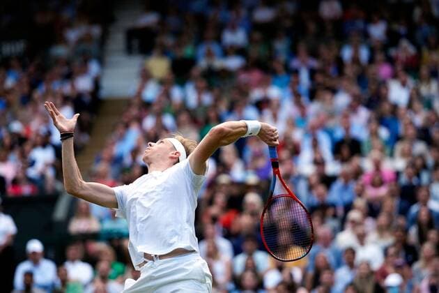 Mandatory Credit: Photo by Shutterstock (12202136ei) Denis Shapovalov during his semi-final match Wimbledon Tennis Championships, Day 11, The All England Lawn Tennis and Croquet Club, London, UK - 09 Jul 2021 Wimbledon Tennis Championships, Day 11, The All England Lawn Tennis and Croquet Club, London, UK - 09 Jul 2021  Copyright: xShutterstockx 12202136ei