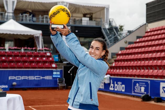 210710 Nuria Parrizas Diaz, Spanien, jublar efter finalen i singel under dag 6 av Nordea Open den 10 juli 2021 i Bastad. Copyright: MATHILDAxAHLBERG BB210710BB772