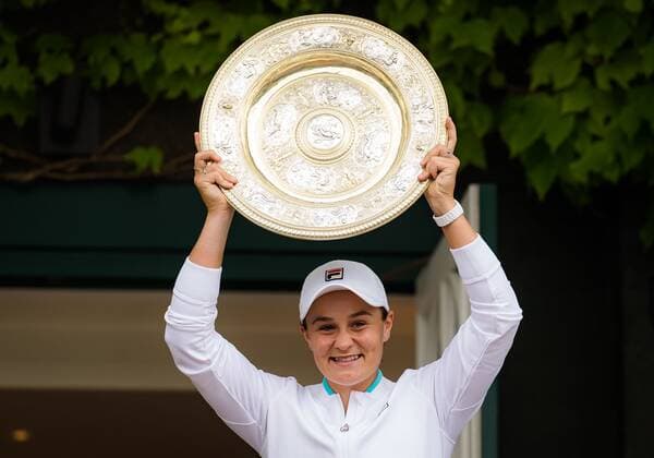 Mandatory Credit: Photo by Rob Prange Shutterstock (12203624q) Ashleigh Barty of Australia with the champions trophy after winning the final of the 2021 Wimbledon Championships Grand Slam tennis tournament Wimbledon Tennis Championships, Day 12, The All England Lawn Tennis and Croquet Club, London, UK - 10 Jul 2021 Wimbledon Tennis Championships, Day 12, The All England Lawn Tennis and Croquet Club, London, UK - 10 Jul 2021  Copyright: xRobxPrange Shutterstockx 12203624q