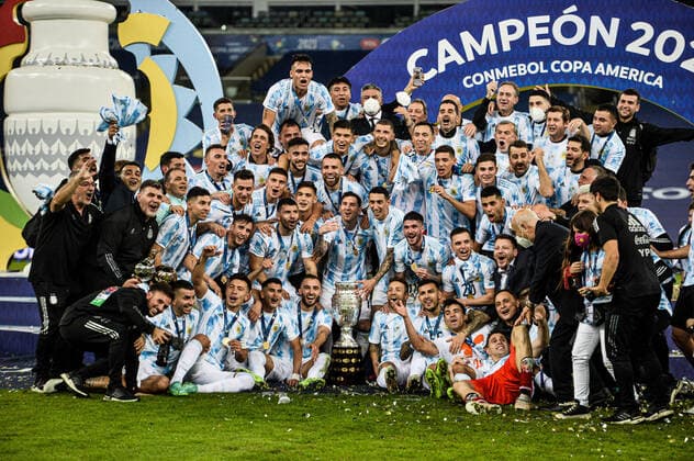 Argentina x Brasil RIO DE JANEIRO, RJ - 10.07.2021: ARGENTINA X BRASIL - Argentina Champion, after Argentina x Brazil, match valid for the Copa America 2021 Final, held at Maracanã Stadium, located in the city of Rio de Janeiro, RJ, this Saturday (10). (Photo: Nayra Halm Fotoarena) x2091782x  NayraxHalm