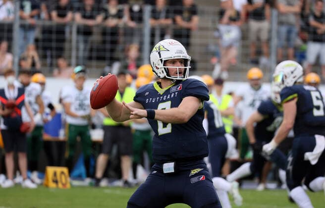 11.07.21 Stuttgart Surge - Leipzig Kings Deutschland, Stuttgart, 11.07.2021, American Football, EFL, Stuttgart Surge - Leipzig Kings: Aaron Ellis (Stuttgart Surge). *** 11 07 21 Stuttgart Surge Leipzig Kings Germany, Stuttgart, 11 07 2021, American Football, EFL, Stuttgart Surge Leipzig Kings Aaron Ellis Stuttgart Surge