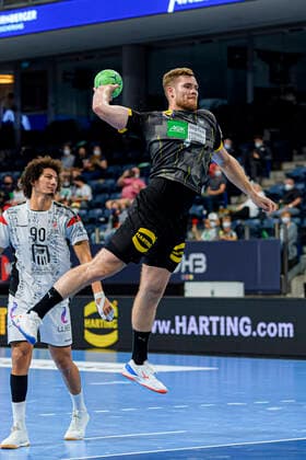 Nürnberg, Deutschland 11. Juli 2021: IHF - Drei-Nationen-Turnier - Deutschland vs. Aegypten Johannes Golla (Deutschland SG Flensburg) Nürnberg Arena Nürnberger Versicherung Bayern Deutschland